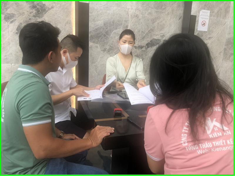 Khách hàng kí kết hợp tác cùng Xây dựng Kiến An